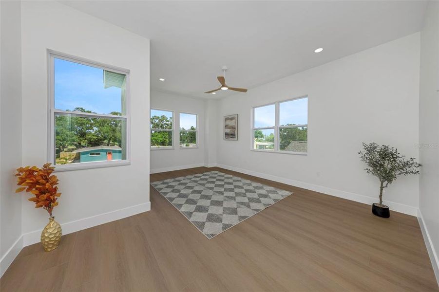 Spacious, unfurnished interior of a new home in , St. Petersburg (Image 58). Spacious, unfurnished interior of a new home in , St. Petersburg (Image 58).