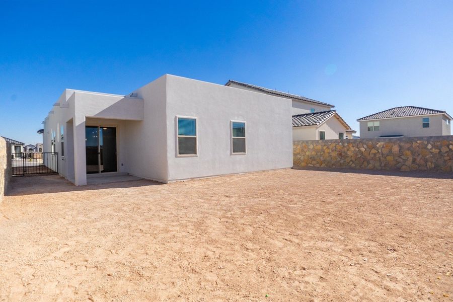 Exterior details and patio area of a home in Paseo Del Este, El Paso (Image 19).