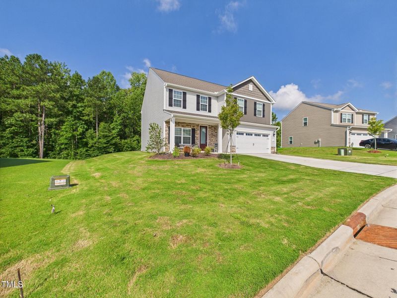 CAM01608G0-PR0104-STILL003