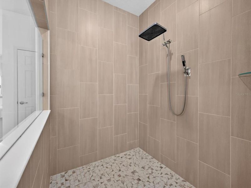 Close-up of interior finishes inside a home in Storey Creek, Kissimmee (Image 20).