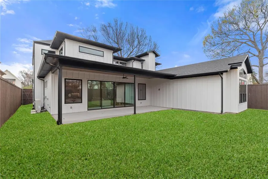 Exterior details and patio area of a home in , Dallas (Image 27).