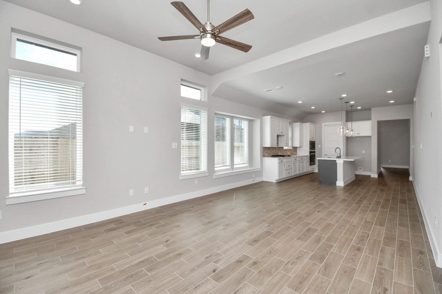 Spacious, unfurnished interior of a new home in Arabella on the Prairie: Signature Collection, Richmond (Image 25).