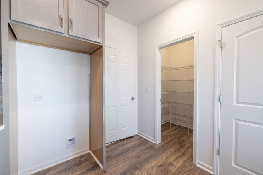 Spacious, unfurnished interior of a new home in Grandview, Albemarle (Image 19).