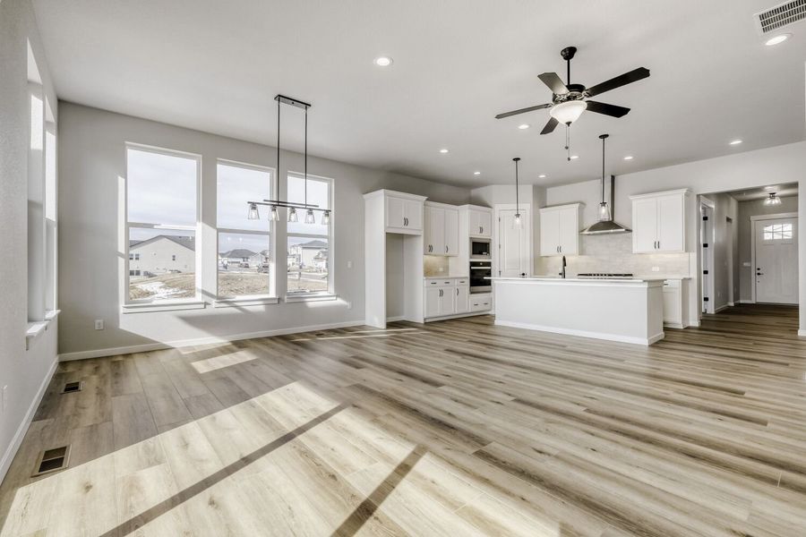 8423 David - Living Area