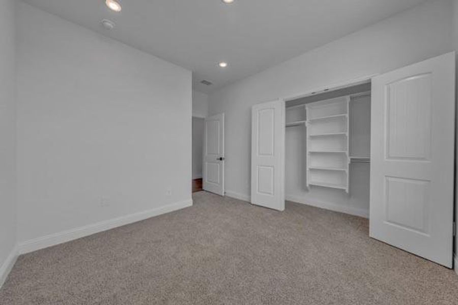Spacious, unfurnished interior of a new home in , Corsicana (Image 27). Spacious, unfurnished interior of a new home in , Corsicana (Image 27).