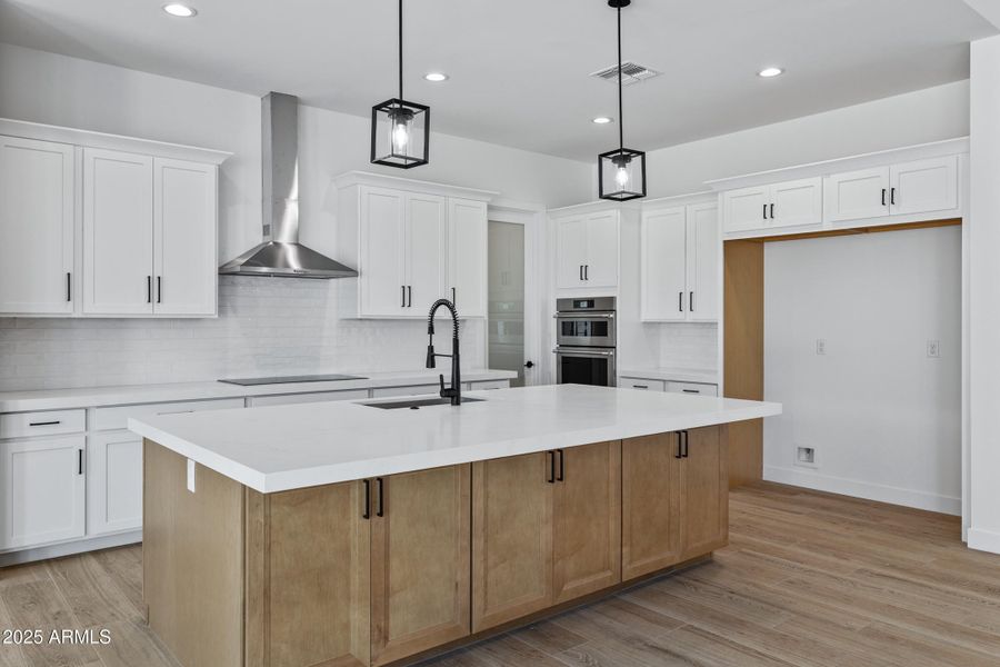 3933 E Freeman Ln-16