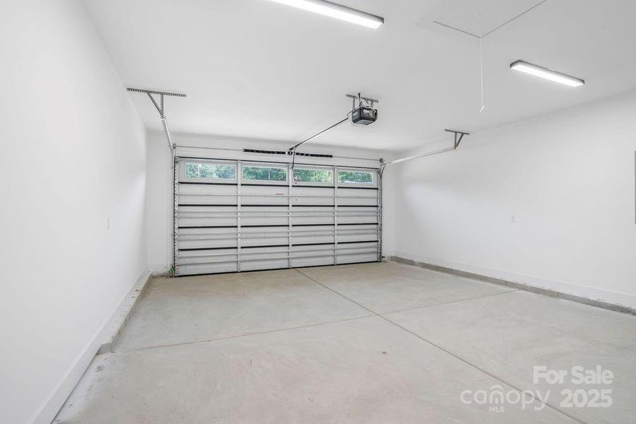 Image 21 of a home in .