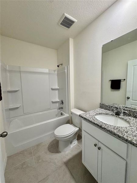 Furnished interior view inside a new home in Eden Hills, Lake Alfred (Image 11).