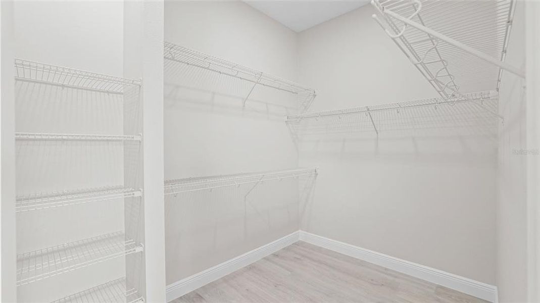 Spacious, unfurnished interior of a new home in Cresswind Lakewood Ranch, Lakewood Ranch (Image 19).