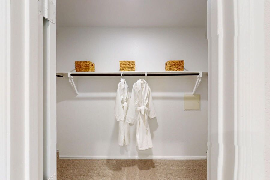 Owner's Closet Owner's Closet