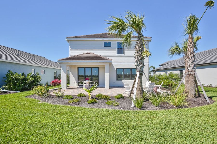 Representative exterior details of a home built from the Honor by Neal Communities in Palm Grove, Bradenton (Image 28).