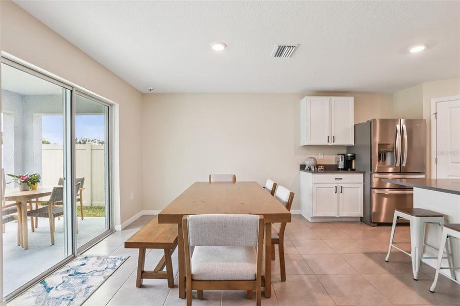Furnished interior view inside a new home in North Park Isle, Plant City (Image 10).