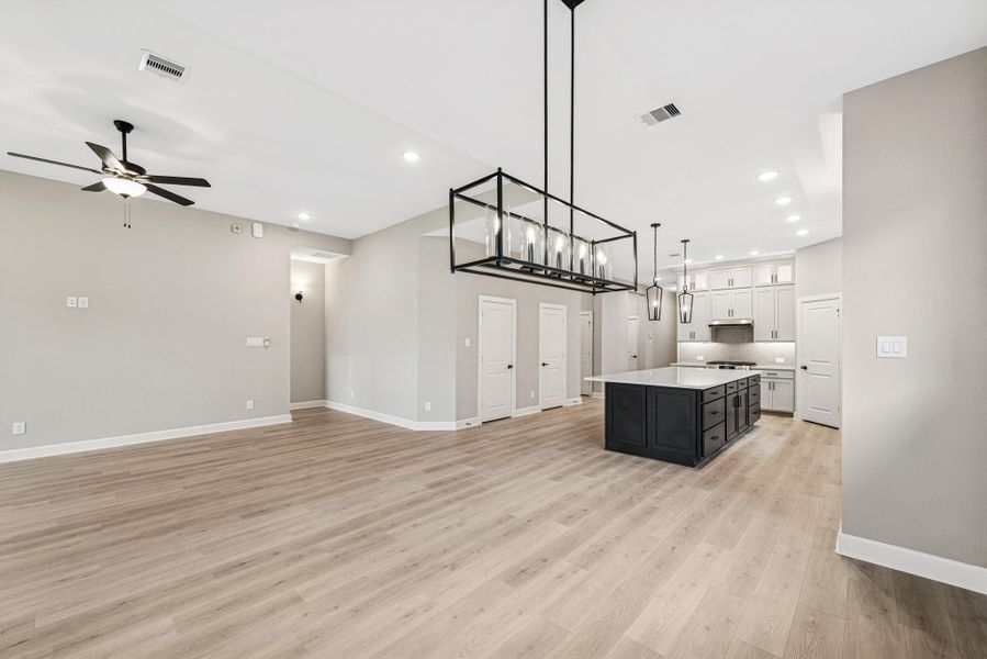 Spacious, unfurnished interior of a new home in The Highlands 55' - Encore Collection, Porter (Image 21). Spacious, unfurnished interior of a new home in The Highlands 55' - Encore Collection, Porter (Image 21).