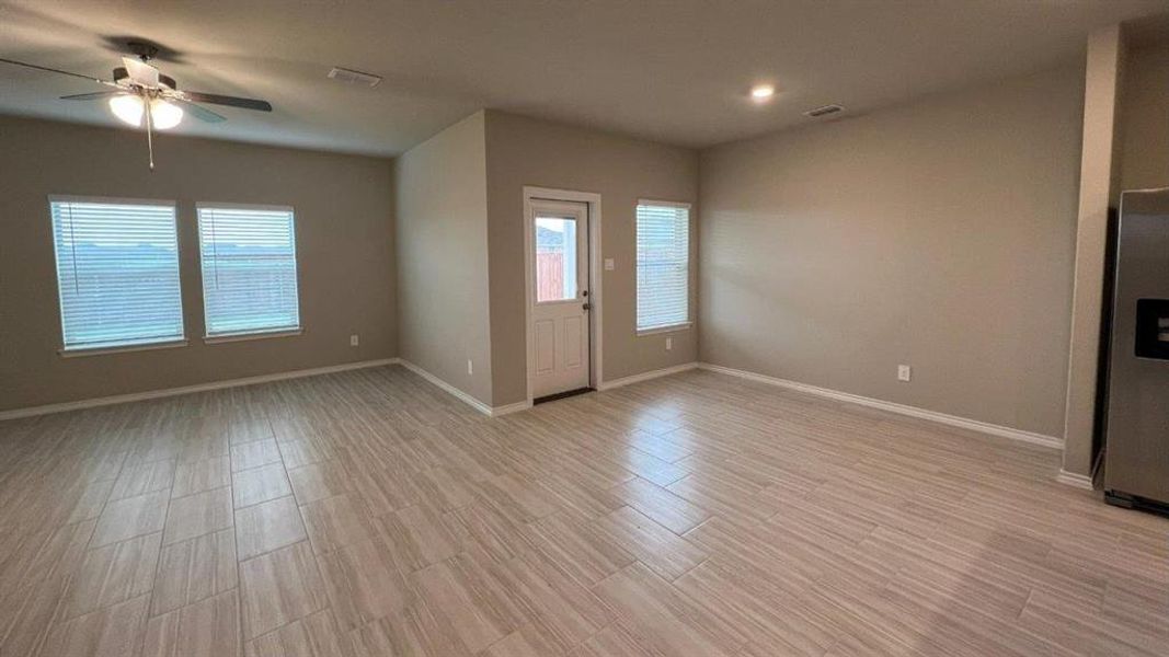 Spacious, unfurnished interior of a new home in Rosewood at Beltmill, Fort Worth (Image 18). Spacious, unfurnished interior of a new home in Rosewood at Beltmill, Fort Worth (Image 18).