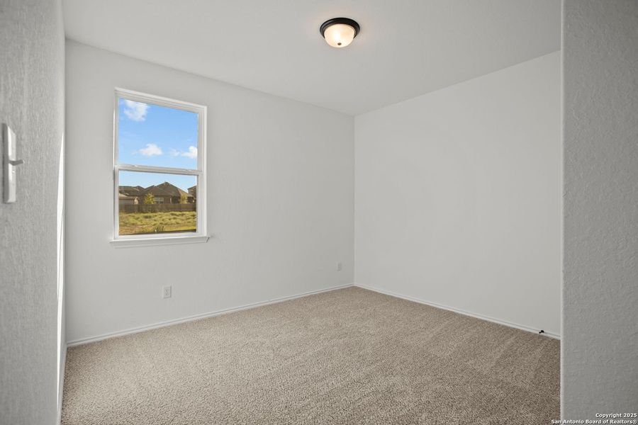 Spacious, unfurnished interior of a new home in Comanche Ridge, San Antonio (Image 27). Spacious, unfurnished interior of a new home in Comanche Ridge, San Antonio (Image 27).