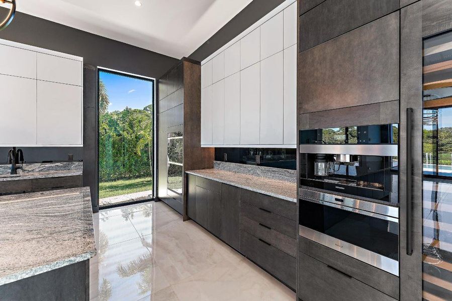 066-8309SERiversEdgeSt-Jupiter-SMALL