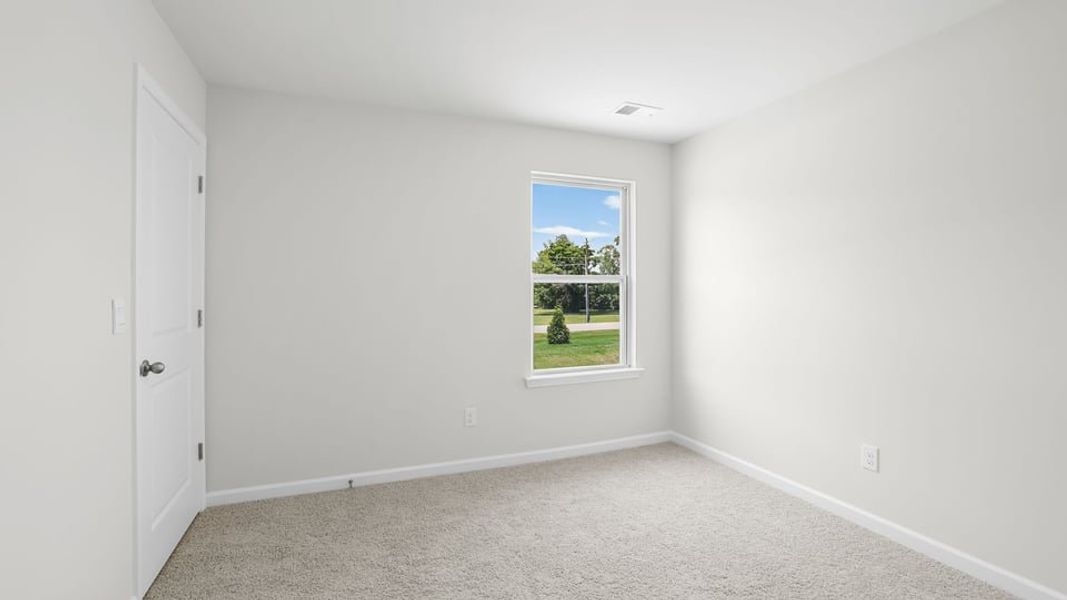 Spacious, unfurnished interior of a new home in Varner Station, Woodruff (Image 29).