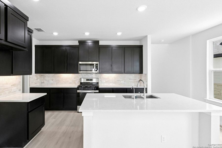 Furnished interior view inside a new home in Willowbrook, New Braunfels (Image 7).