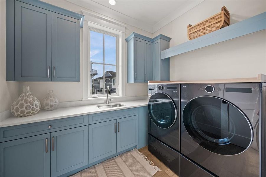 Furnished interior view inside a new home in , Bradenton (Image 43).