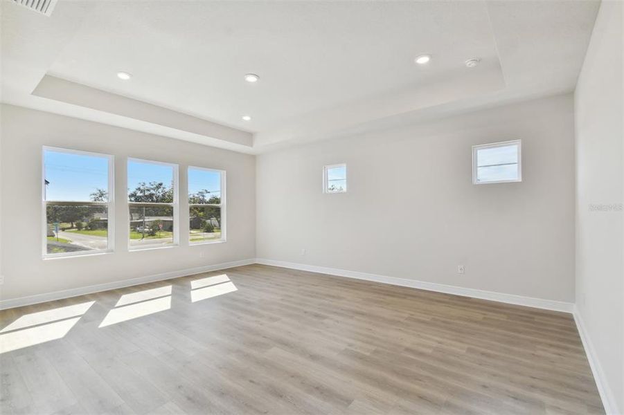 Spacious, unfurnished interior of a new home in South Tampa - Urban Collection, Tampa (Image 11).