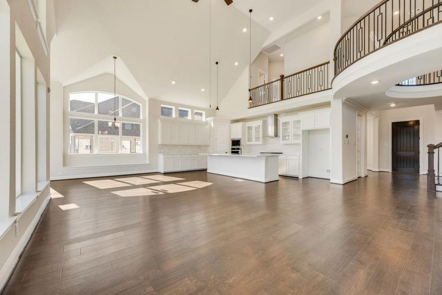 Spacious, unfurnished interior of a new home in Dominion of Pleasant Valley, Wylie (Image 17).