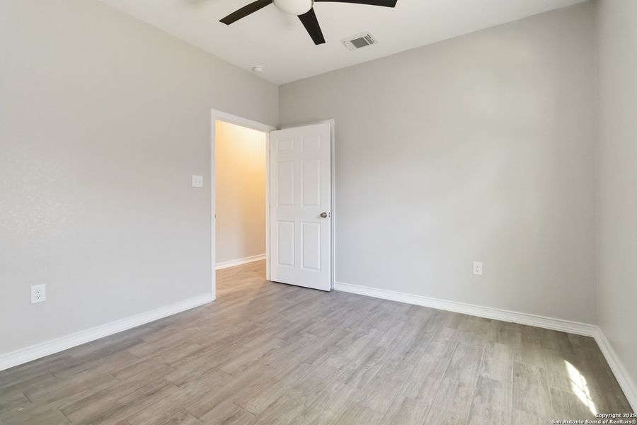 Spacious, unfurnished interior of a new home in , San Antonio (Image 29). Spacious, unfurnished interior of a new home in , San Antonio (Image 29).