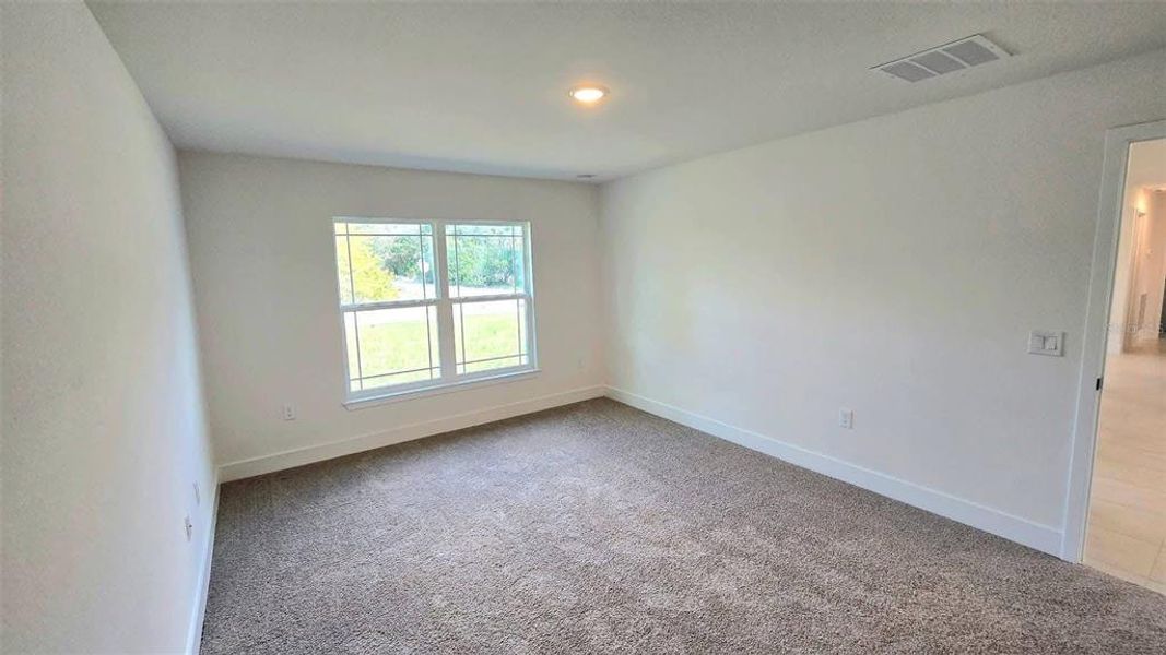 Spacious, unfurnished interior of a new home in North Port, North Port (Image 13).