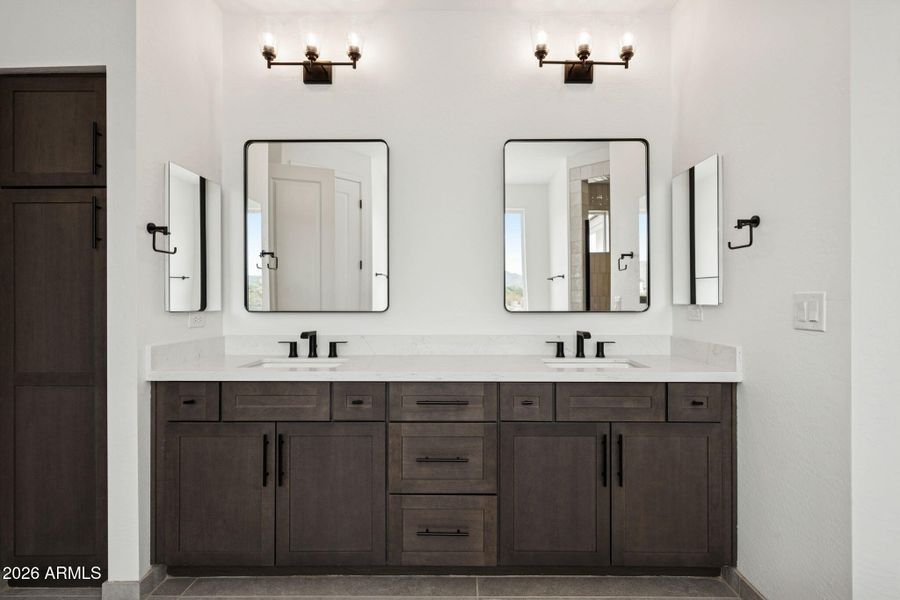 23-web-or-mls-20136-w-hazelwood-st