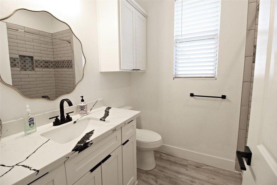 Furnished interior view inside a new home in , Baytown (Image 16).