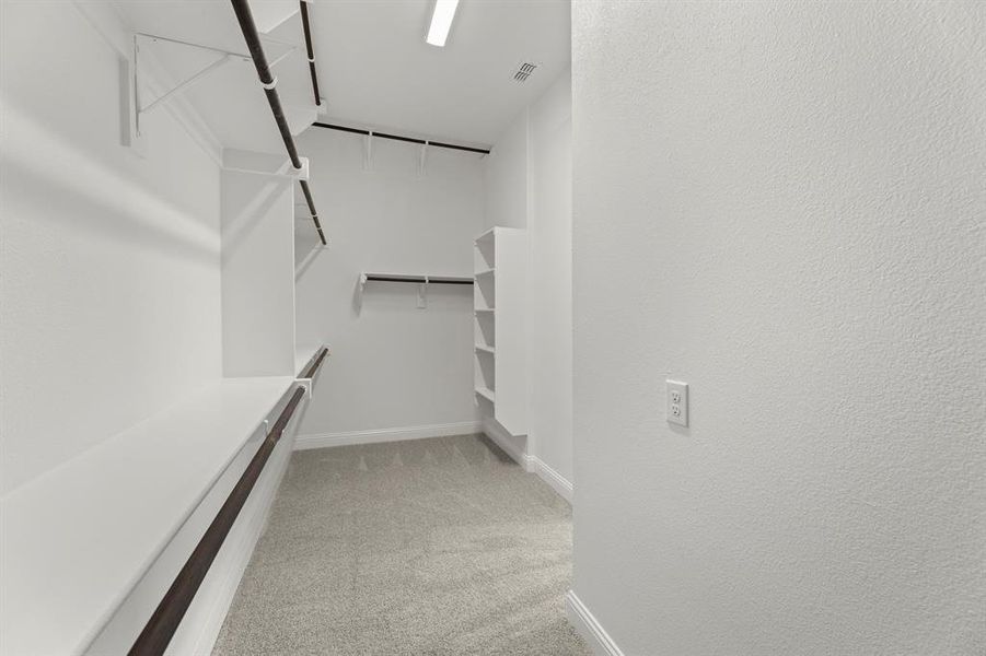 23. 1401 Kadynce - Closet 23. 1401 Kadynce - Closet