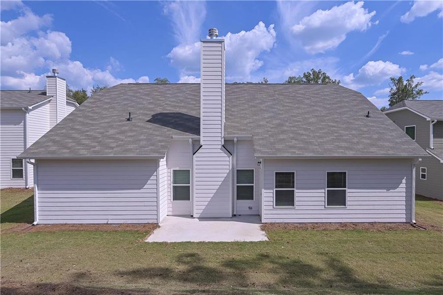 Exterior details and patio area of a home in , Villa Rica (Image 4).