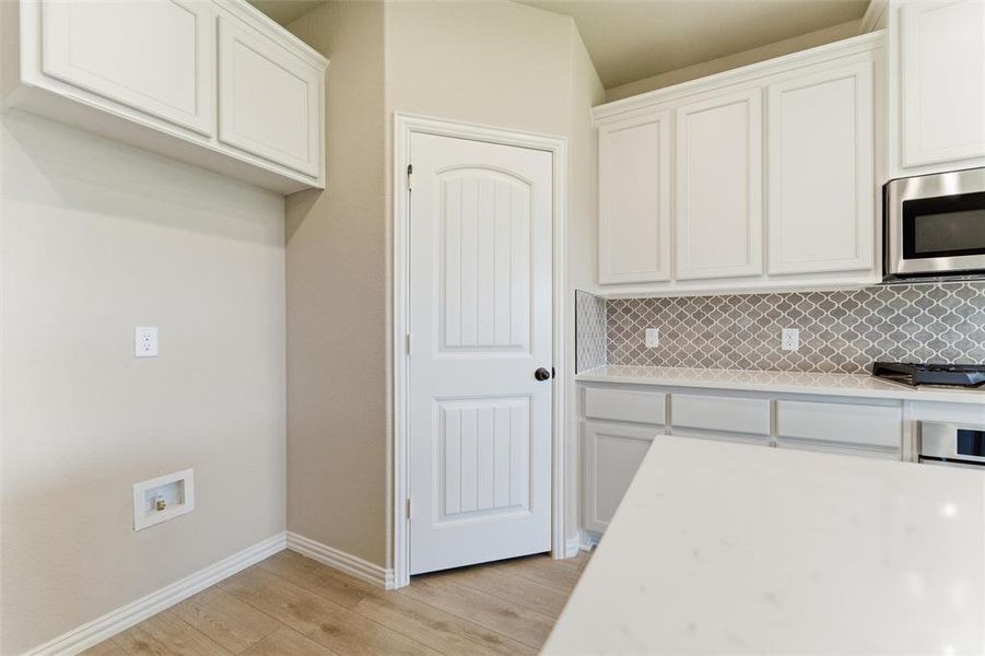 Furnished interior view inside a new home in Northstar, Haslet (Image 8).