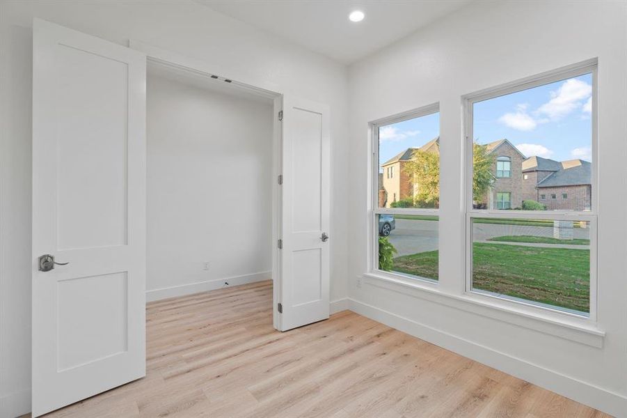 Spacious, unfurnished interior of a new home in , Ennis (Image 19).