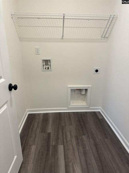 Spacious, unfurnished interior of a new home in Piney Woods Bluff, Columbia (Image 14).