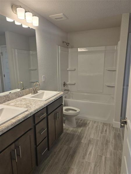 Furnished interior view inside a new home in Sugarmill Woods, Homosassa (Image 5).