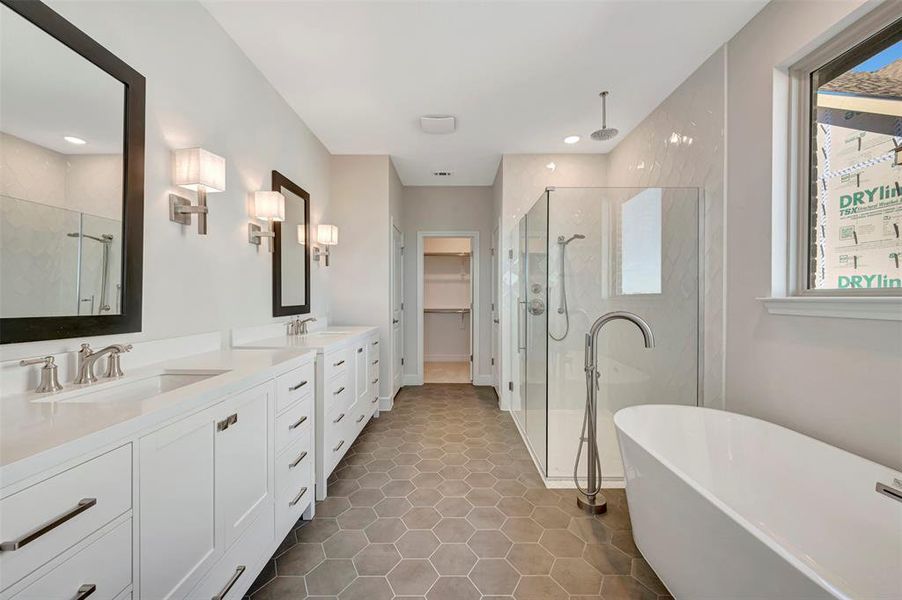 Furnished interior view inside a new home in Timberbrook, Justin (Image 14).