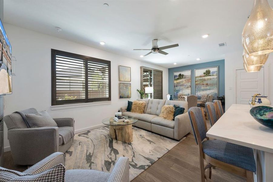 Furnished interior view inside a new home in , Wylie (Image 5).