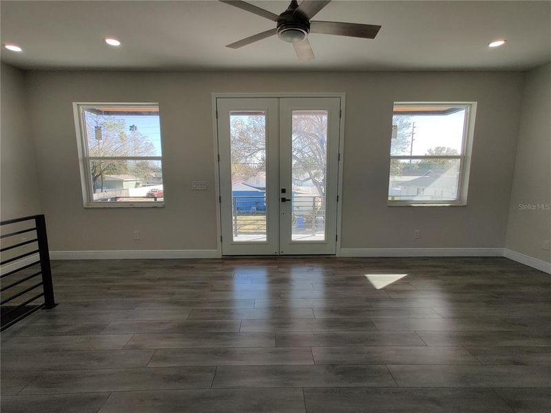 Spacious, unfurnished interior of a new home in , Tampa (Image 16).