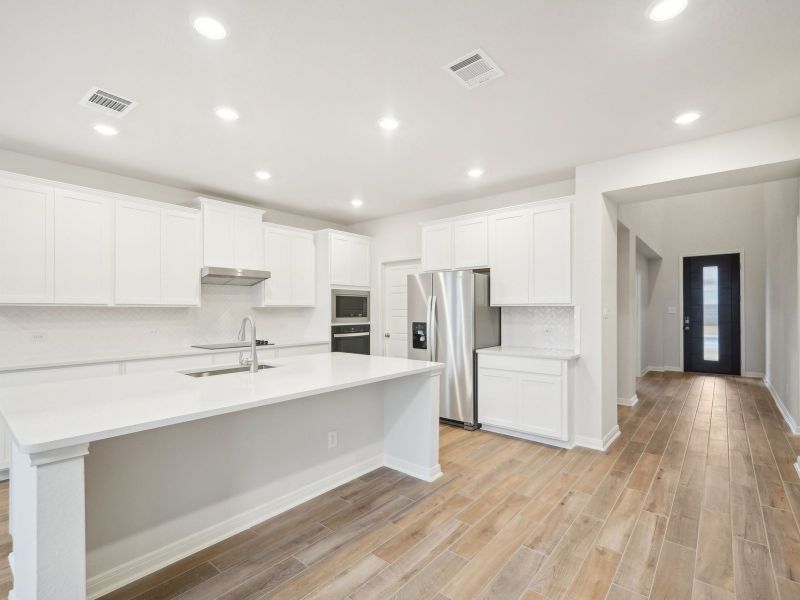 Furnished interior view inside a new home in Sagebrooke - Classic Series, San Antonio (Image 5).