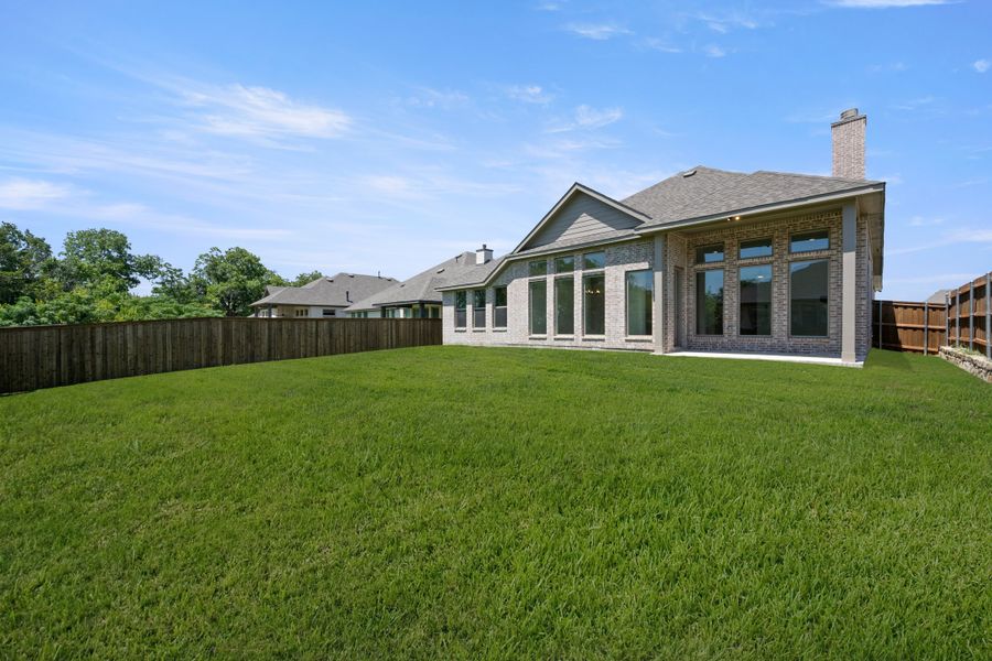 Exterior details and patio area of a home in Redden Farms, Midlothian (Image 3).