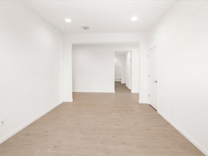 TUC_Arbor_2550-B_Receiving-Area_243-N-Pecan-Canyon-Ln