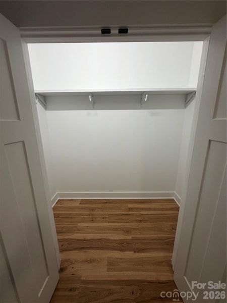 Spacious, unfurnished interior of a new home in , Hickory (Image 24).