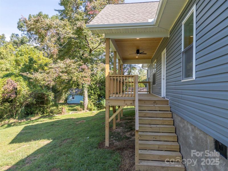 Exterior details and patio area of a home in , Hendersonville (Image 1).