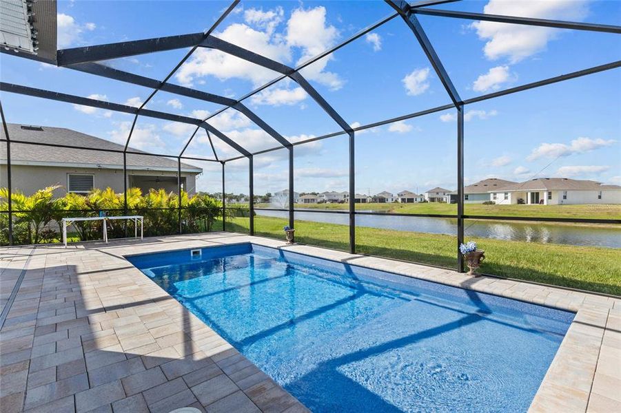 Exterior details and patio area of a home in Evergreen, Bradenton (Image 27).