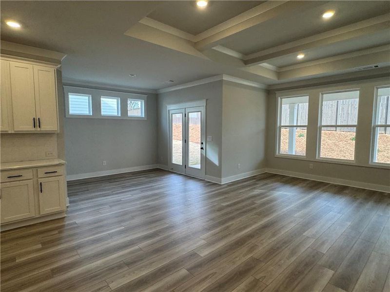 Spacious, unfurnished interior of a new home in Rosewood Lake Preserve, Hoschton (Image 16).