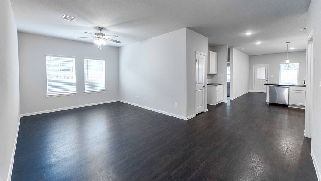 Spacious, unfurnished interior of a new home in The Canopies, Splendora (Image 21).
