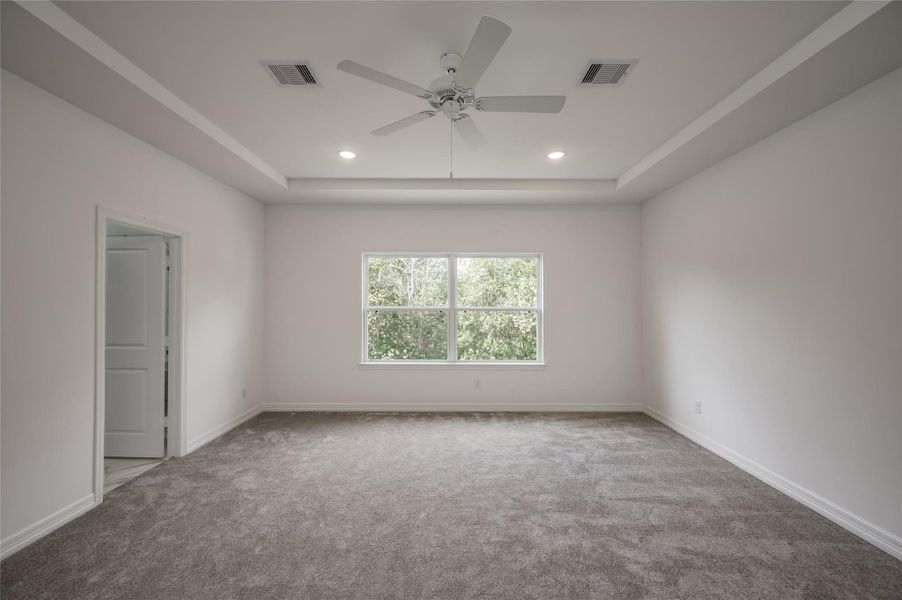Spacious, unfurnished interior of a new home in , Missouri City (Image 23).