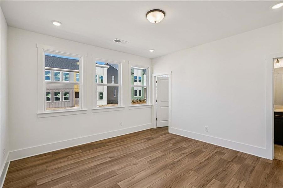 Spacious, unfurnished interior of a new home in Park Vue, Atlanta (Image 24). Spacious, unfurnished interior of a new home in Park Vue, Atlanta (Image 24).