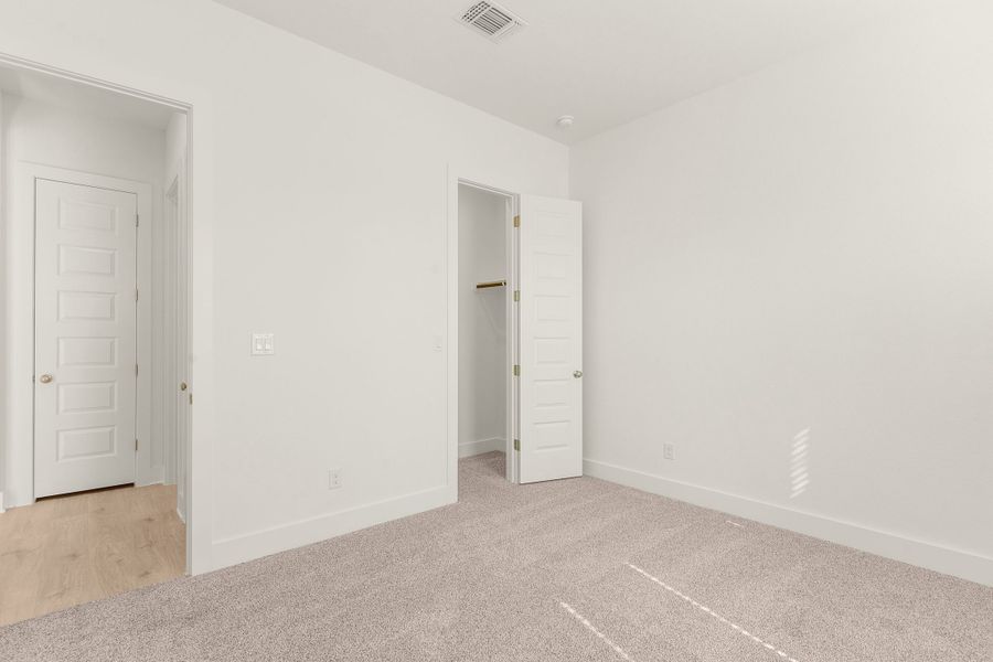 Spacious, unfurnished interior of a new home in Santa Rita Ranch, Liberty Hill (Image 51). Spacious, unfurnished interior of a new home in Santa Rita Ranch, Liberty Hill (Image 51).