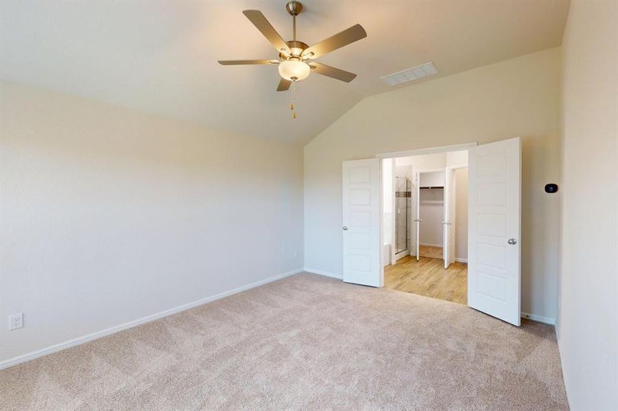 Spacious, unfurnished interior of a new home in Sanderos, Fort Worth (Image 30). Spacious, unfurnished interior of a new home in Sanderos, Fort Worth (Image 30).